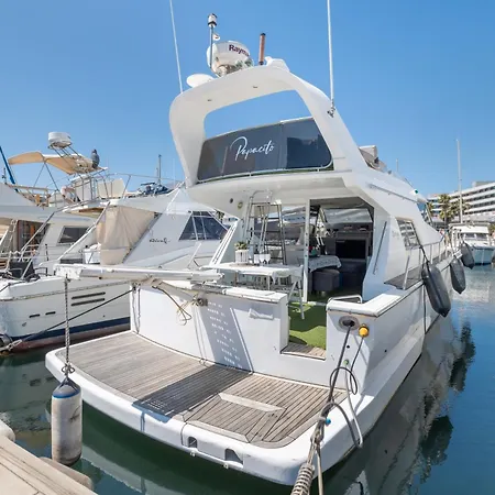 Πλωτό κατάλυμα Barco Muy Romantico Con Parking *