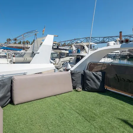Barco Muy Romantico Con Parking Πλωτό κατάλυμα